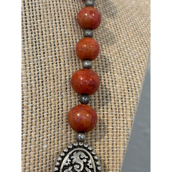 Sponge Coral & Silver Plated Beads Necklace - Picture 3 of 4